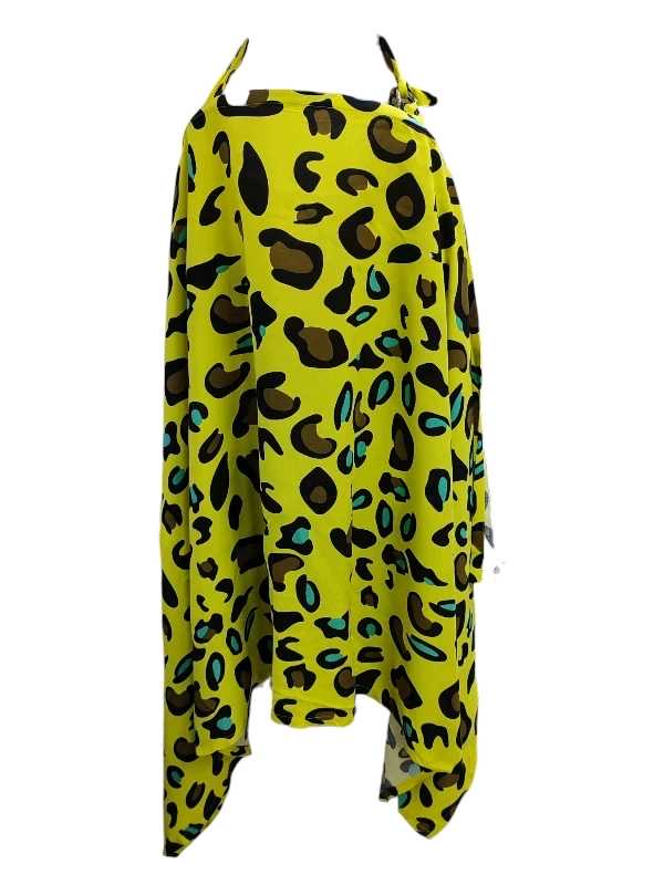Breastfeeding cover with adjustable neck strap and structured neckline