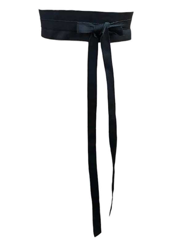 Black leather waist belt