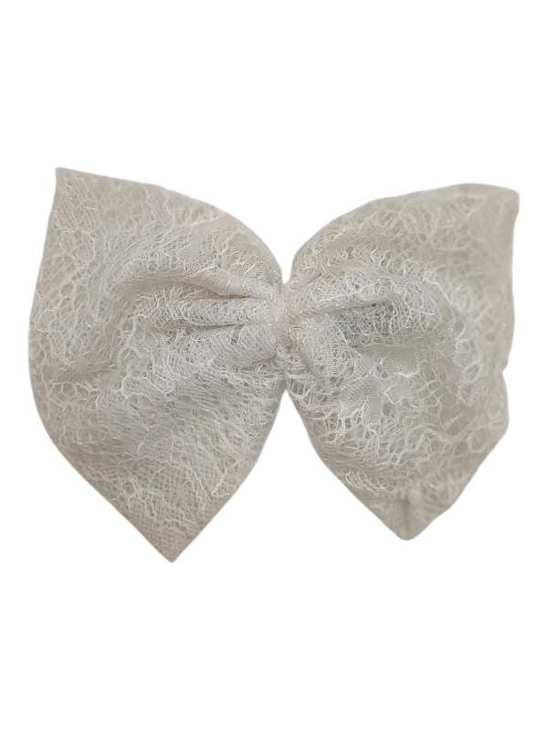 White lace hair clip for babies and girls